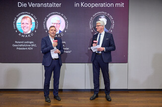 Bild 15 / 197